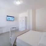 Ξενοδοχείο με διαμερίσματα Angolo Mare &