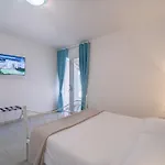 Ξενοδοχείο με διαμερίσματα Angolo Mare & Porto Pino