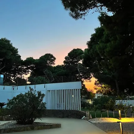 Lejlighedshotel Angolo Mare & Porto Pino