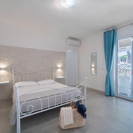 Angolo Mare & Apart-hotel Porto Pino