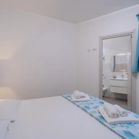 Angolo Mare & 4*