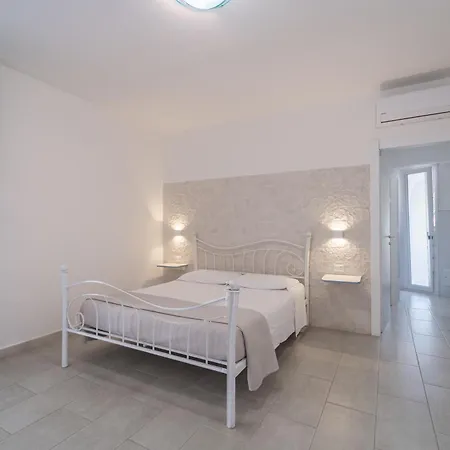 Angolo Mare & 4*