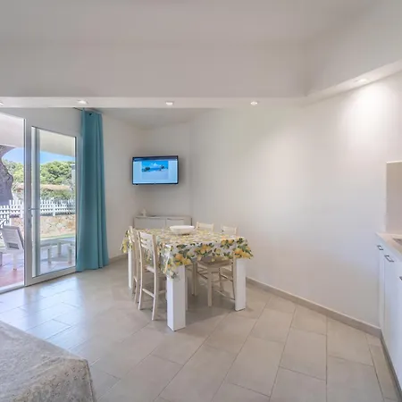 Angolo Mare & Apart-hotel